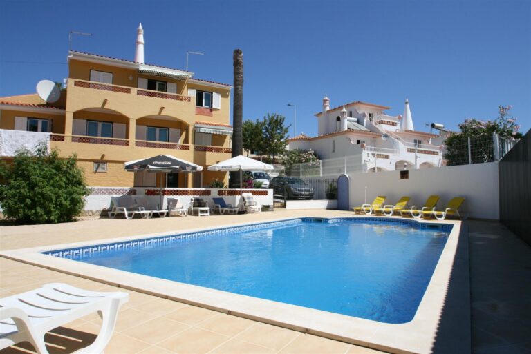 10 Bed Villa by Party Algarve