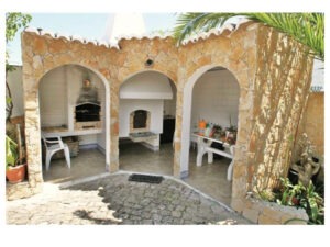 12 Bed Villa 3 3 Annex.009