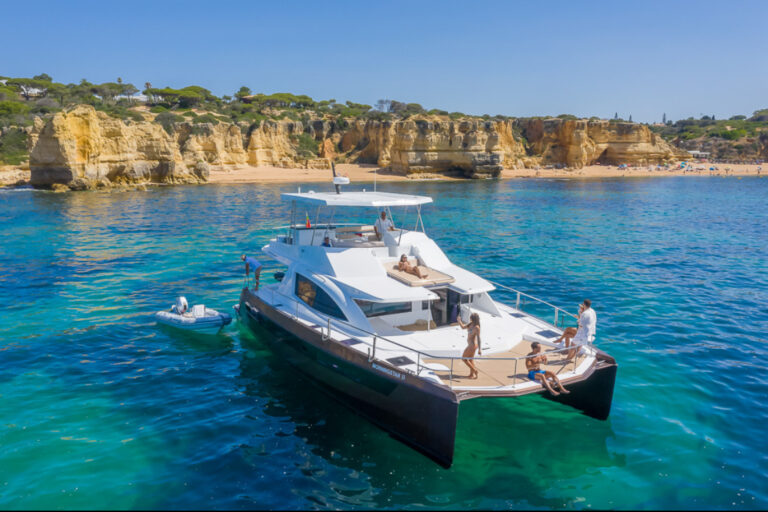 Party Algarve Private Yacht Vilamoura